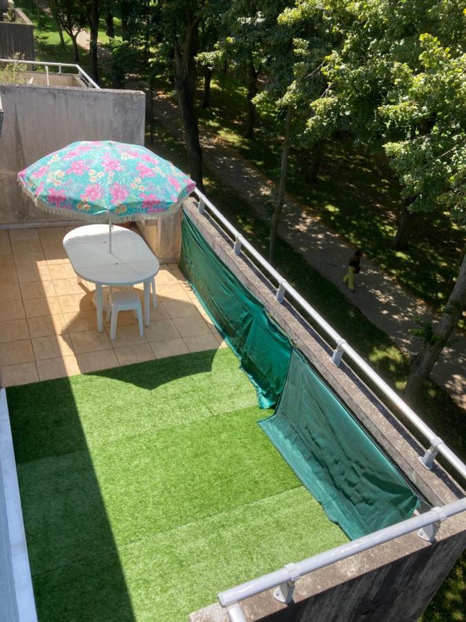 Chambre Chez L'Habitant 诺瑟尔 外观 照片